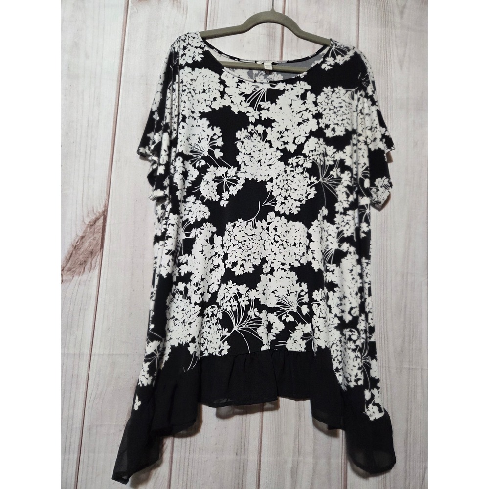 Cato Womens Floral Tunic Top Black White Short Sleeve Ruffle Hem‎ Size 22/24W